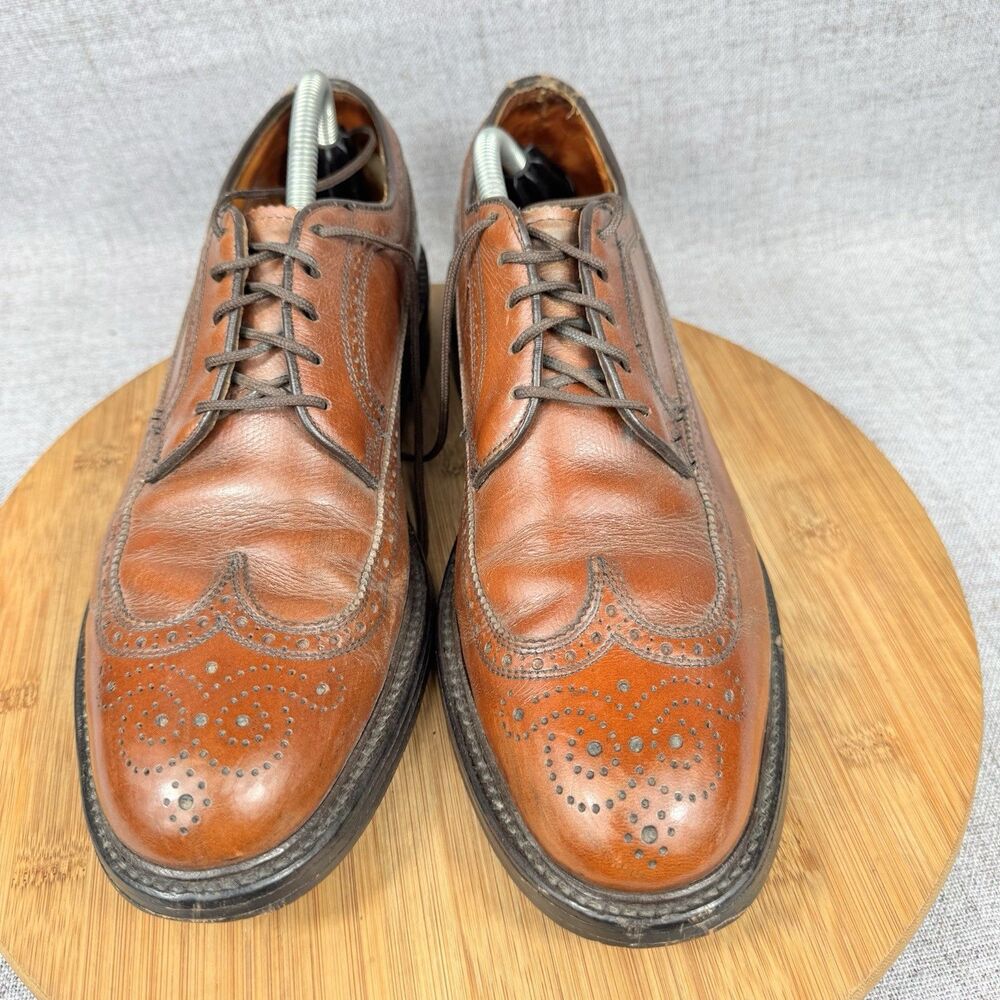 Vintage American Gentleman Dress Shoes Men's 10.5 B Leather Wingtip Oxfords - Picture 8 of 11